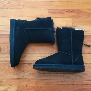 New Ugg classic short rock grunge